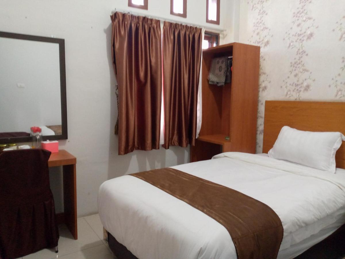Hotel Belangi Syariah Taakengon Mitra Reddoorz Takengon Zewnętrze zdjęcie